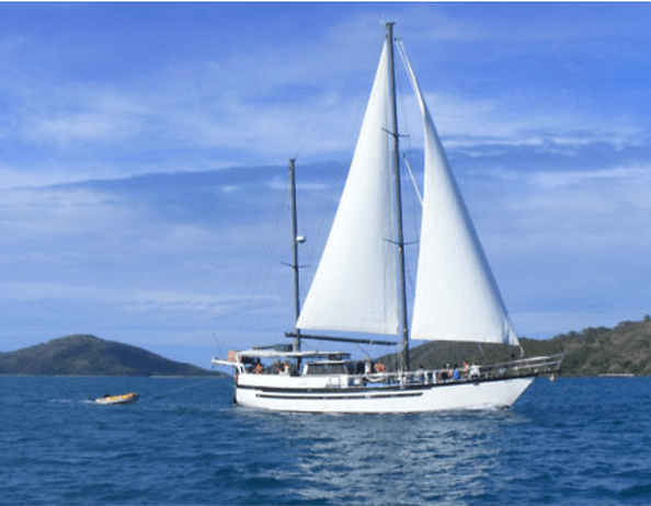 Sailors call it heaven on earth and backpackers want to stay forever! Whitsunday Islands Sail The Whitsundays Backpacker Spirit